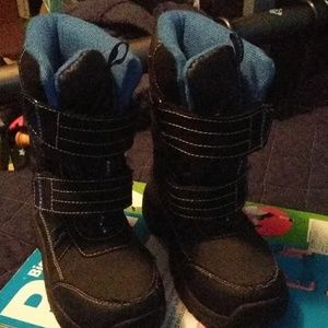 Boys snow boots